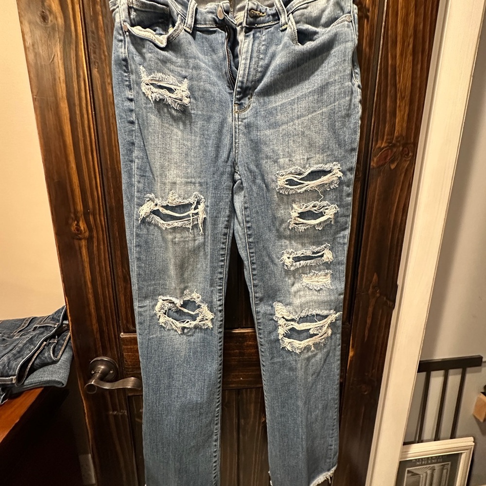 Judy Blue Ripped Straight Leg Jeans - Medium Blue